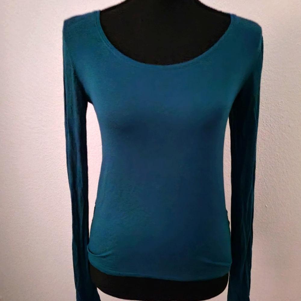 Lace back Aeropostale Shirt